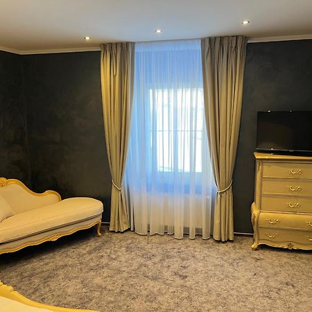 Apartmany Pekarna 1898 贝龙 外观 照片