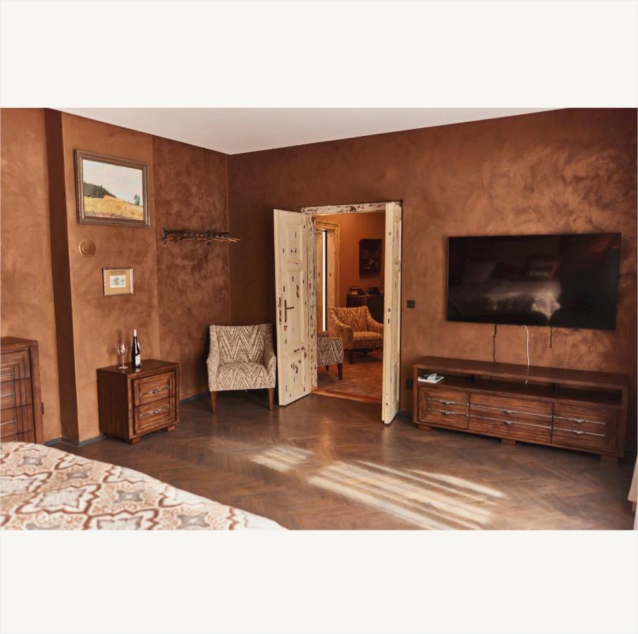 Apartmany Pekarna 1898 贝龙 外观 照片